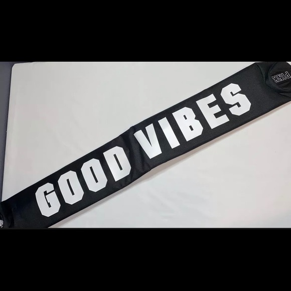 Victoria Secret 6 Can Cooler Beach Shoulder Sling Tote Cooler Bag "GOOD VIBES" - Picture 2 of 5